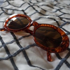 Retro Tortoise Sunglasses
